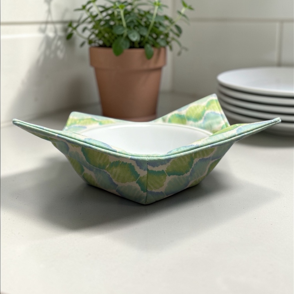 Hand Crafted Bowl Cozy Bowl Holder Microwavable Cotton Padded Green and Blue - Picture 7 of 11